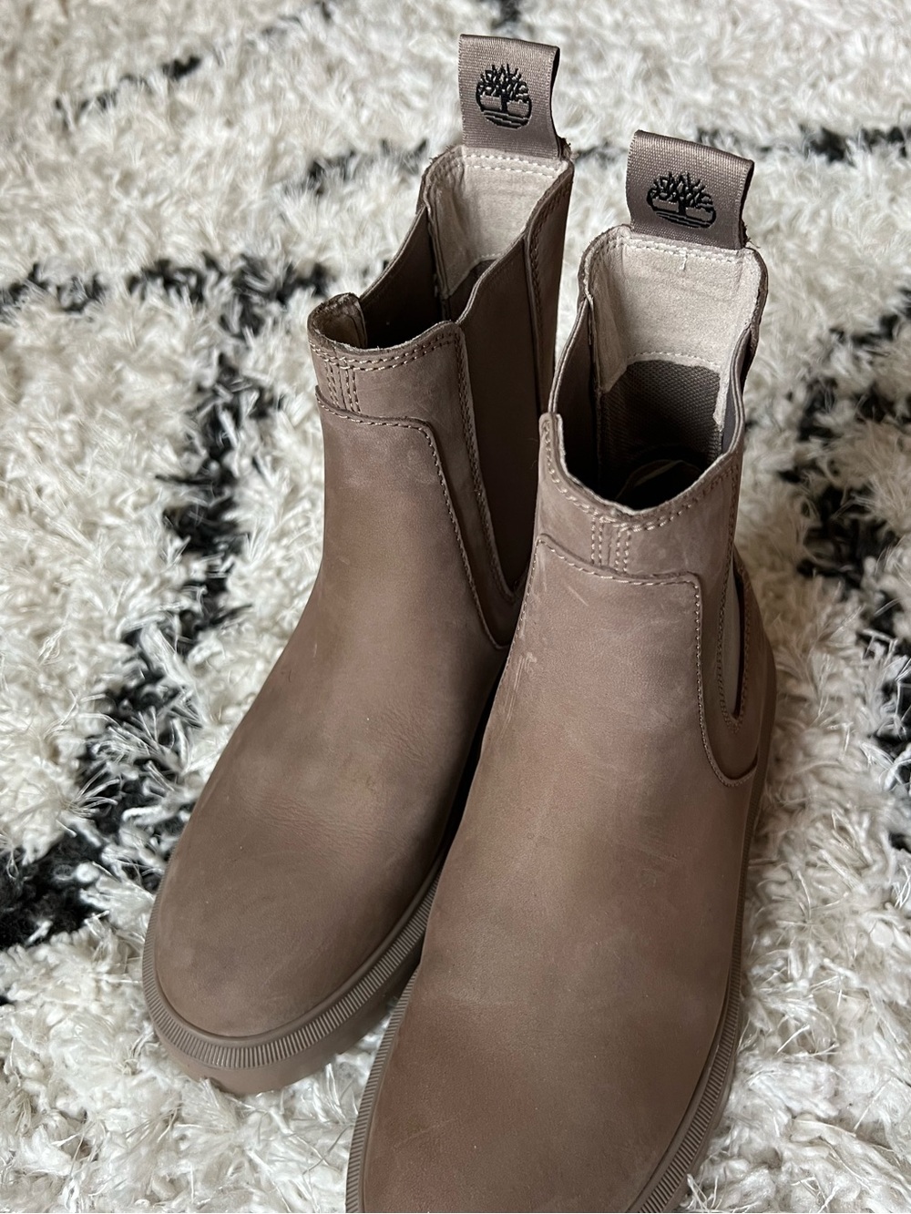 Timberland Cortina Valley Mid Chelsea Boots in Color Taupe - Picture 5 of 6